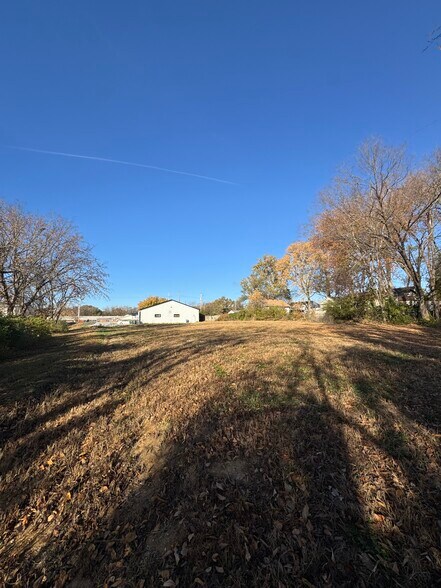 More Photos Of 6813 Sobbie Rd, Liberty Flex For Sale