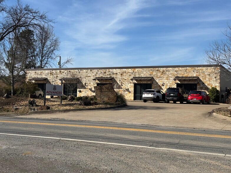 More Photos Of 7000 Crystal Hill Rd, North Little Rock Office For Sale