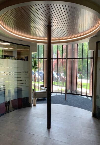 More Photos Of 24 S 1100 E, Salt Lake City Medical For Lease