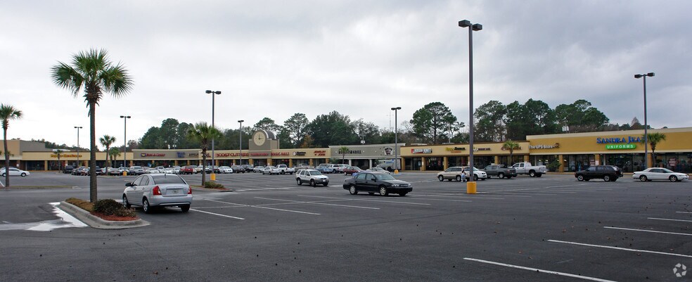 More Photos Of 513-669 W 23rd St, Panama City Storefront For Lease