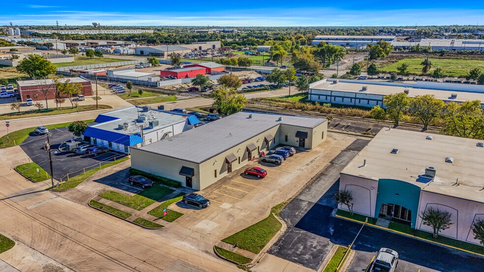 Primary Photo Of 8358 Moberly Ln, Dallas Light Distribution For Lease