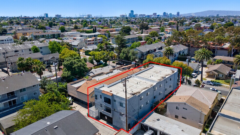 More Photos Of , Long Beach Multifamily For Sale