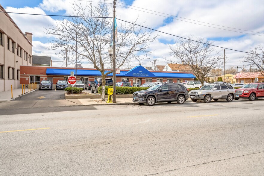 More Photos Of 2416 S Pulaski Rd, Chicago Office For Sale