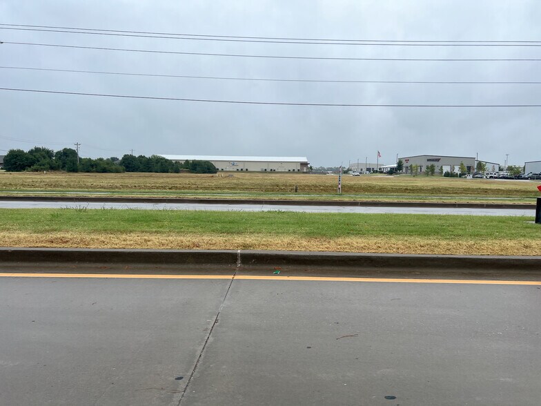 More Photos Of Hundred Oaks (Lots 1A 1B 1C), Edmond Land For Sale