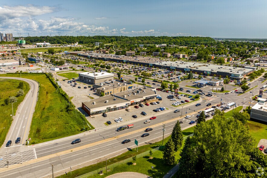 More Photos Of 1245-1275 Boul Des Seigneurs, Terrebonne Freestanding For Lease