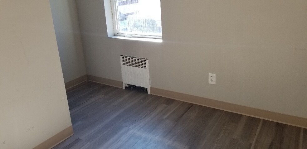 More Photos Of 8600 Aurora Ave N, Seattle Apartments For Sale