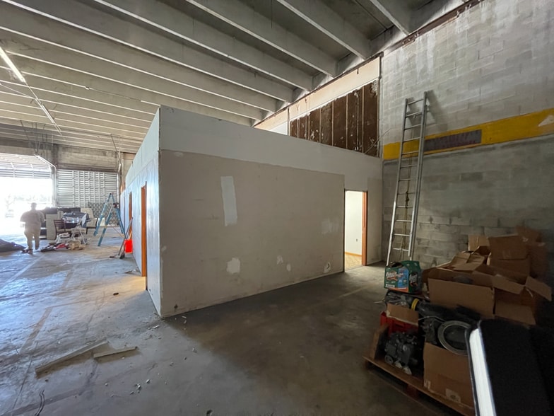 More Photos Of 5000 NW 74th Ave, Miami Warehouse For Lease