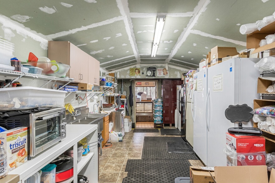 More Photos Of 700 St. Johns Ave, Palatka Restaurant For Sale