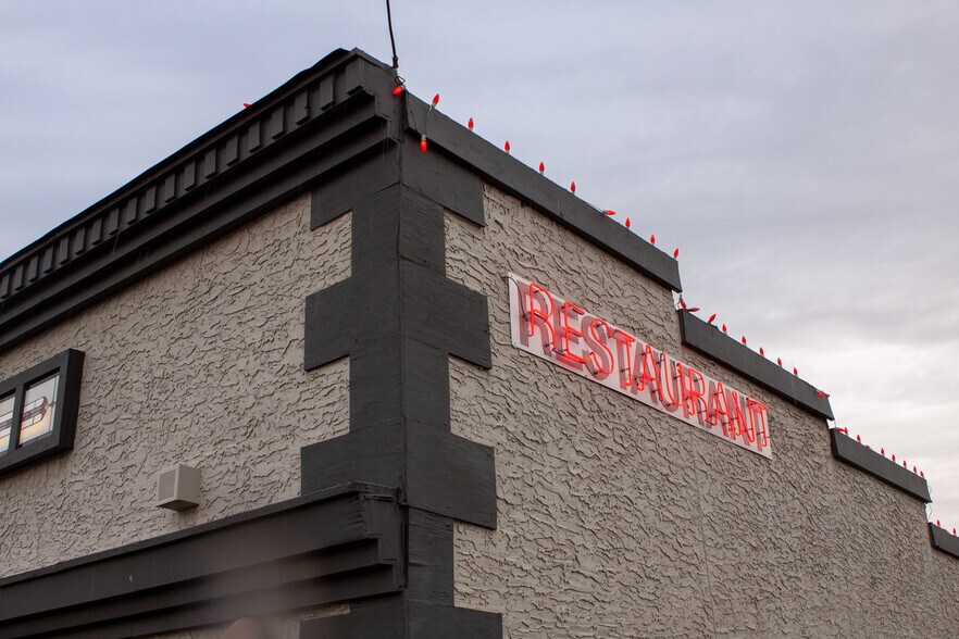 More Photos Of 3109 S Yale Ave, Tulsa Restaurant For Sale