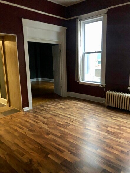 More Photos Of 137 E Lincoln Hwy, Dekalb General Retail For Sale