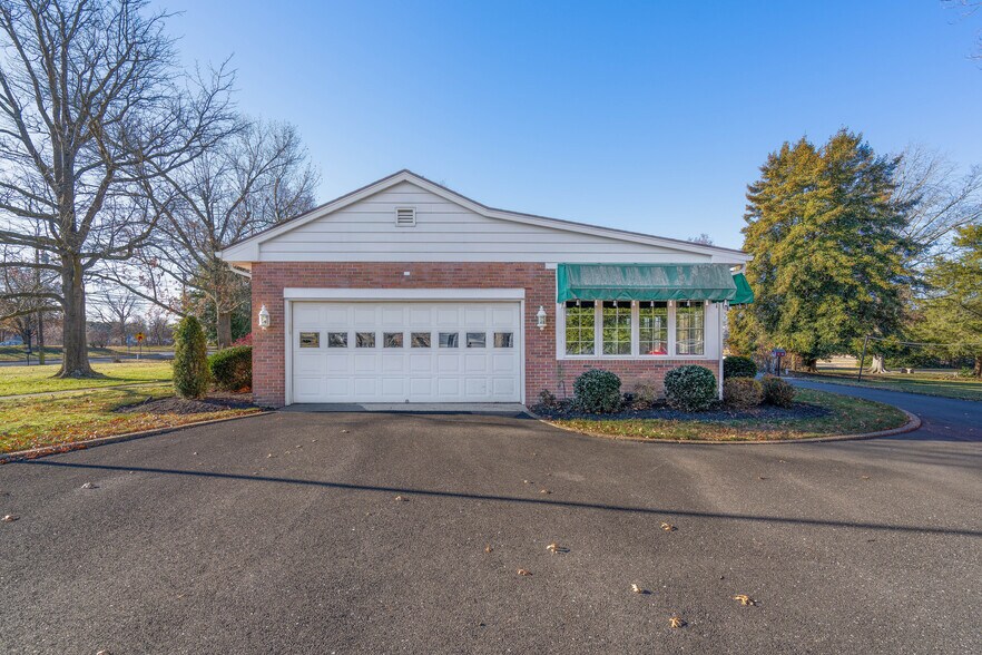 More Photos Of 19 Middle Rd, Hammonton Specialty For Sale