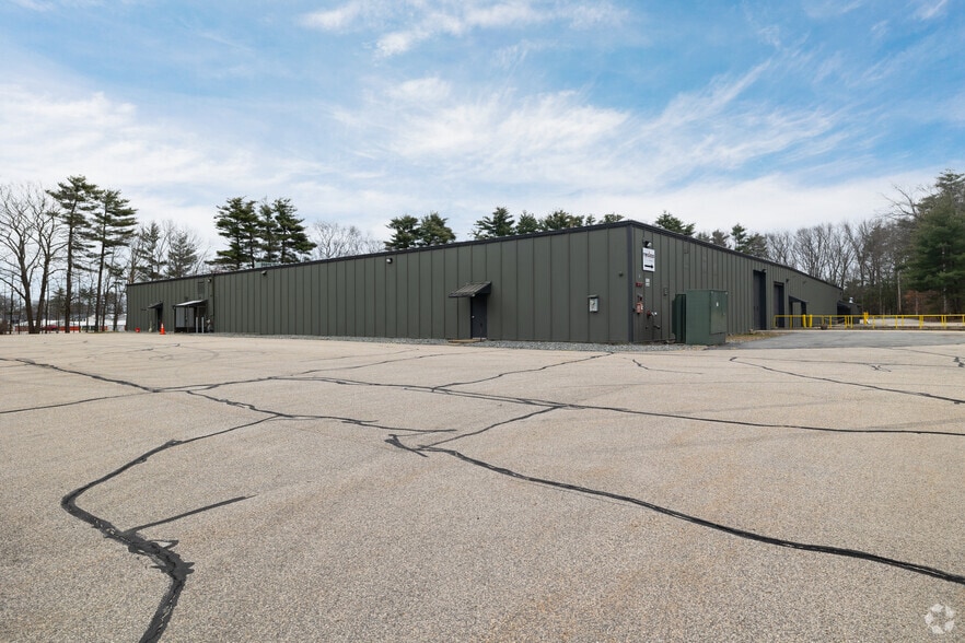 Primary Photo Of 1 Chase Park Rd, Seabrook Manufacturing For Lease