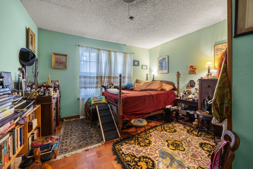 More Photos Of 606 E Liberty Ave, Round Rock Office For Sale