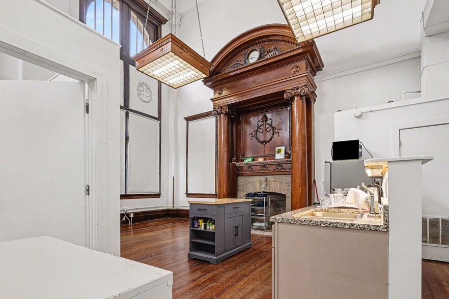 More Photos Of 601 S 5th St, Leavenworth Apartments For Sale