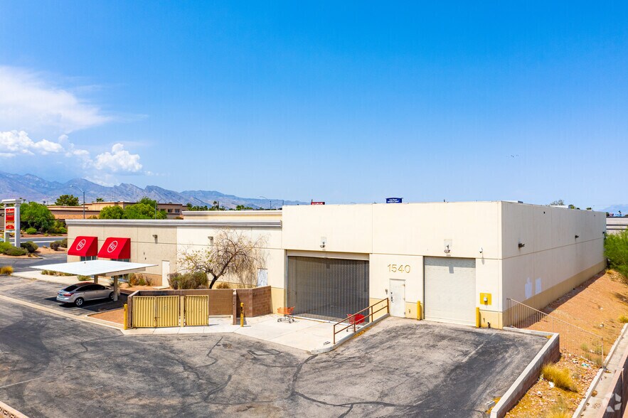 More Photos Of 1540 S Rainbow Blvd, Las Vegas Storefront Retail Office For Sale
