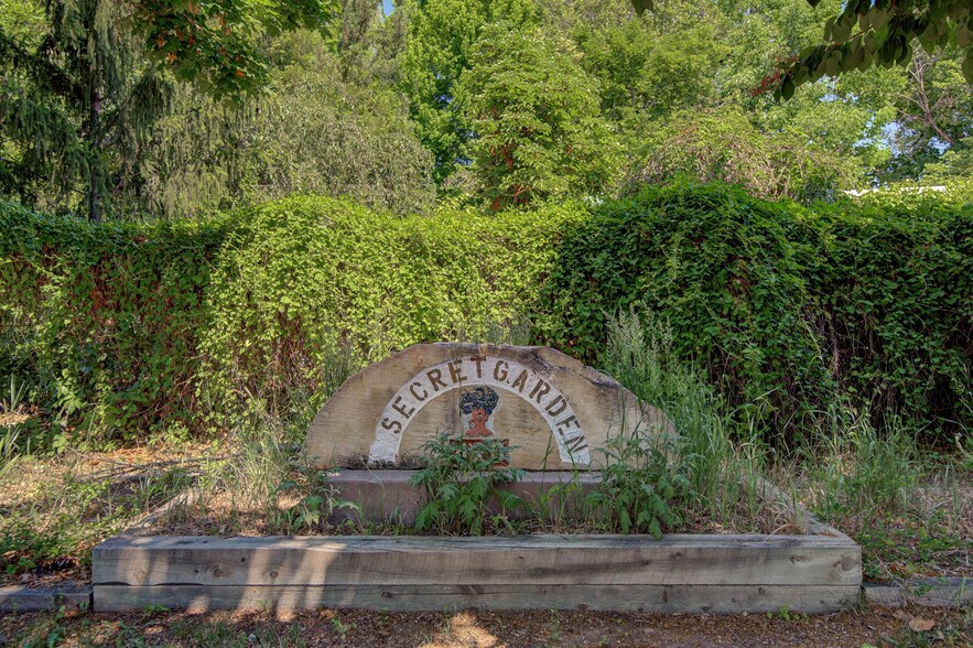 More Photos Of , Colorado Springs Unknown For Sale