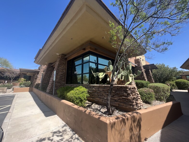 More Photos Of 9927 E Bell Rd, Scottsdale Medical For Sale
