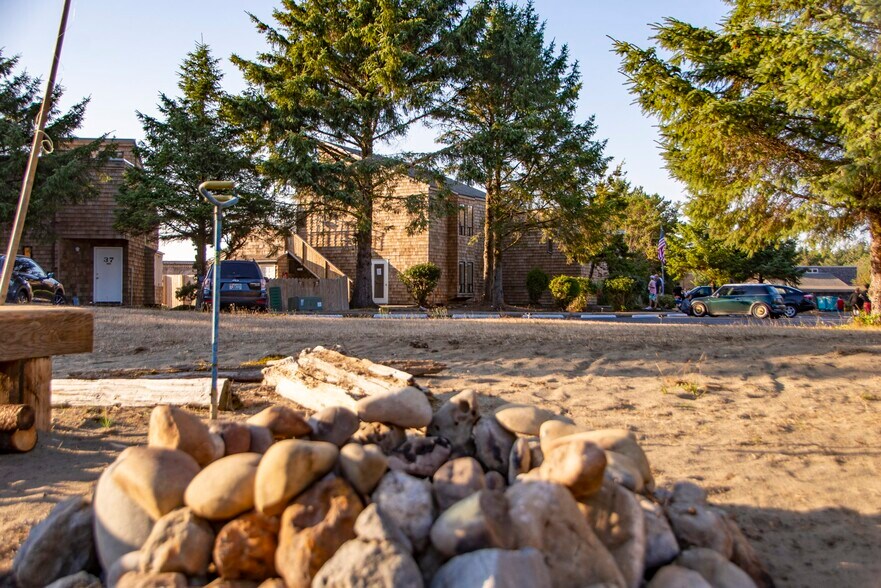 More Photos Of 11 Chabot Rd, Copalis Beach Hotel For Sale