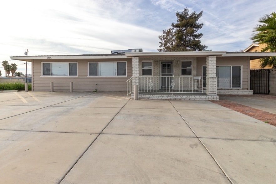 Primary Photo Of 1204 S Eastern Ave, Las Vegas Religious Facility For Sale