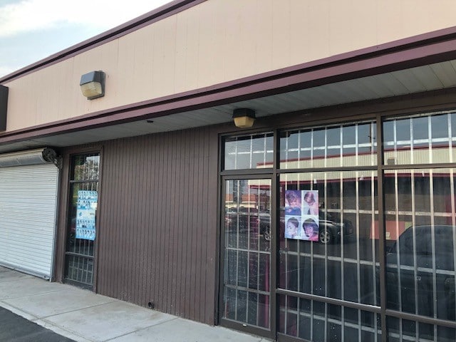 More Photos Of 1737 W Caldwell Ave, Visalia Freestanding For Lease
