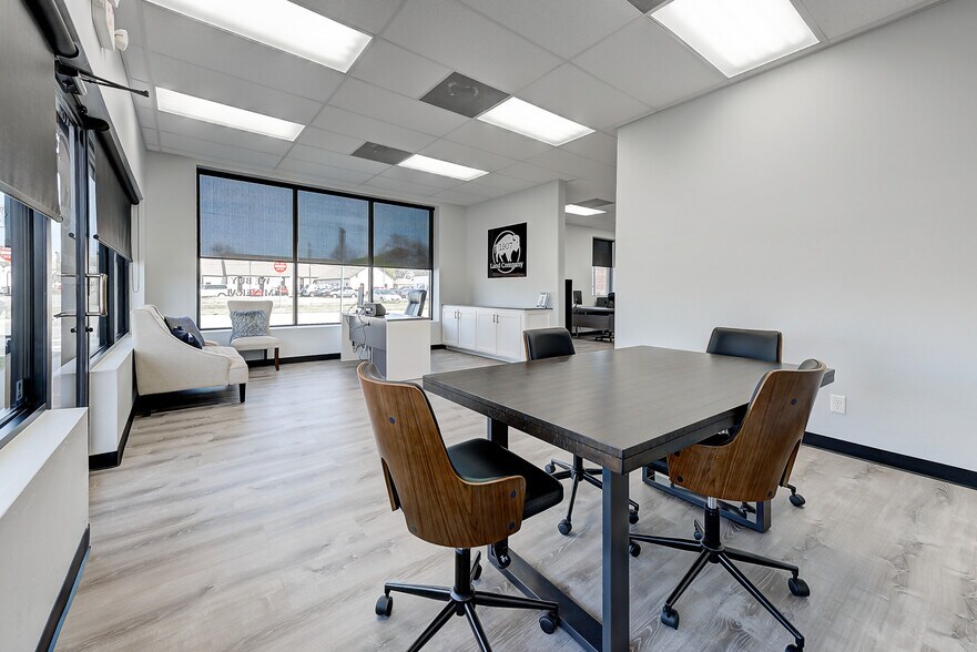 More Photos Of 121 N Crawford Ave, Norman Office For Lease