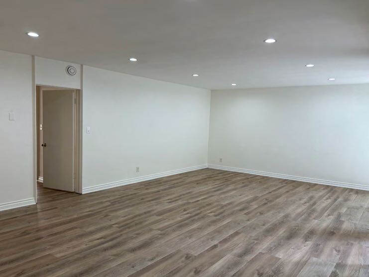 More Photos Of 7736 Paseo del Rey, Venice Apartments For Sale