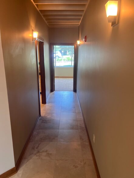 More Photos Of 6500 University Ave, Windsor Heights Apartments For Lease