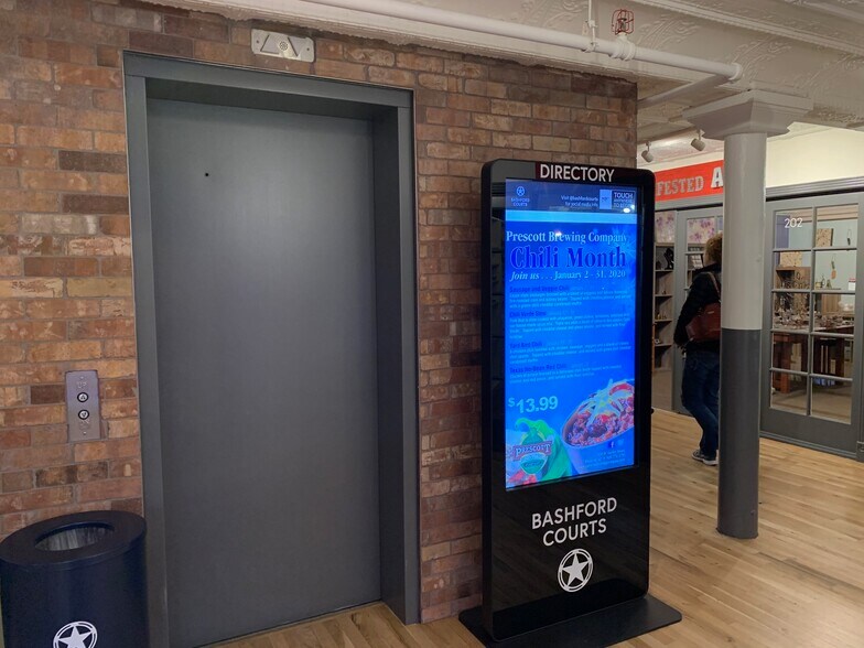 More Photos Of 130 W Gurley St, Prescott Storefront Retail Office For Lease