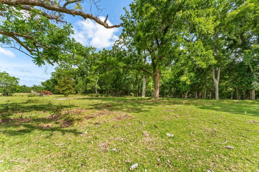 More Photos Of 10840 FM 442, Boling Land For Sale