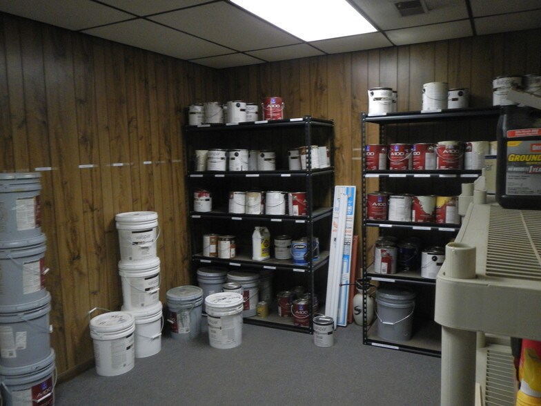 More Photos Of 2300 Edinburgh Rd, Waterford Industrial For Sale