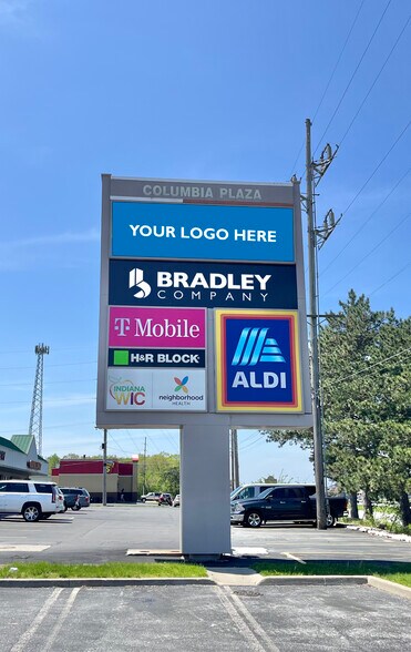 More Photos Of 539-545 N Line St, Columbia City Freestanding For Lease