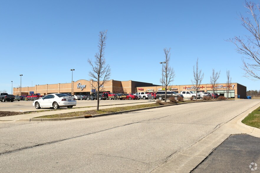 More Photos Of 7070 Miller Rd, Swartz Creek Freestanding For Lease