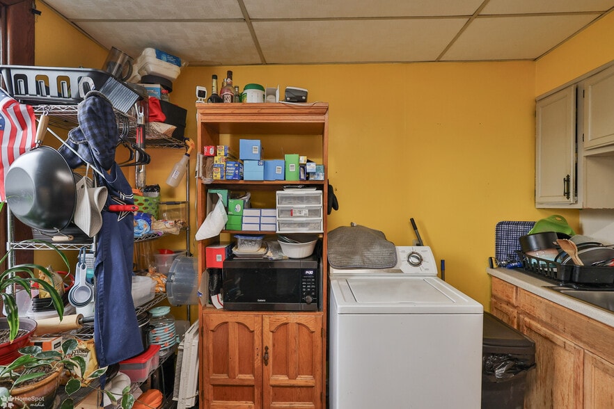 More Photos Of 301 E Bertsch St, Lansford Apartments For Sale