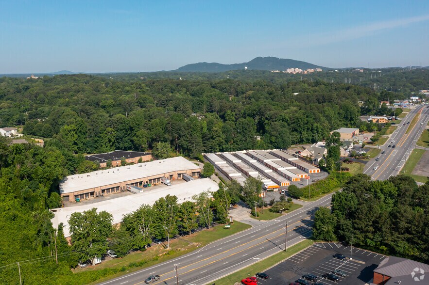 More Photos Of 189 Cobb Pky N, Marietta Warehouse For Lease