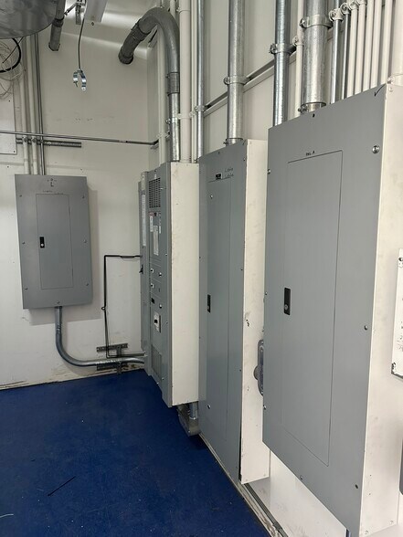 More Photos Of 1160 N Las Palmas Ave, Los Angeles Loft Creative Space For Lease