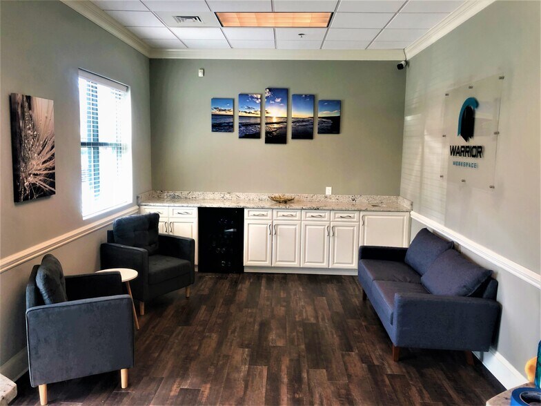 More Photos Of 13310 S Ridge Dr, Charlotte Medical For Lease