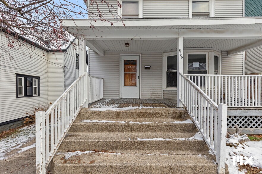 More Photos Of , Grand Rapids Multifamily For Sale
