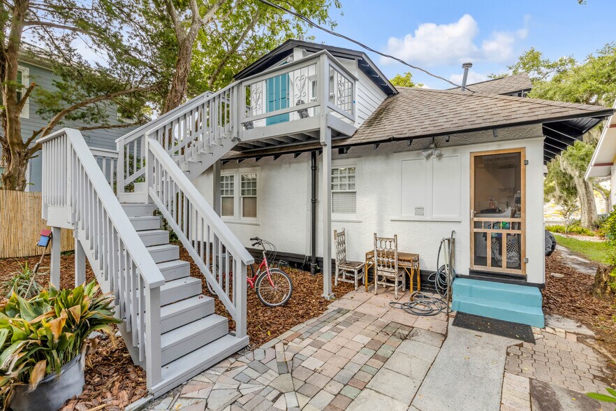 More Photos Of 407 Magnolia St, New Smyrna Beach Multifamily For Sale