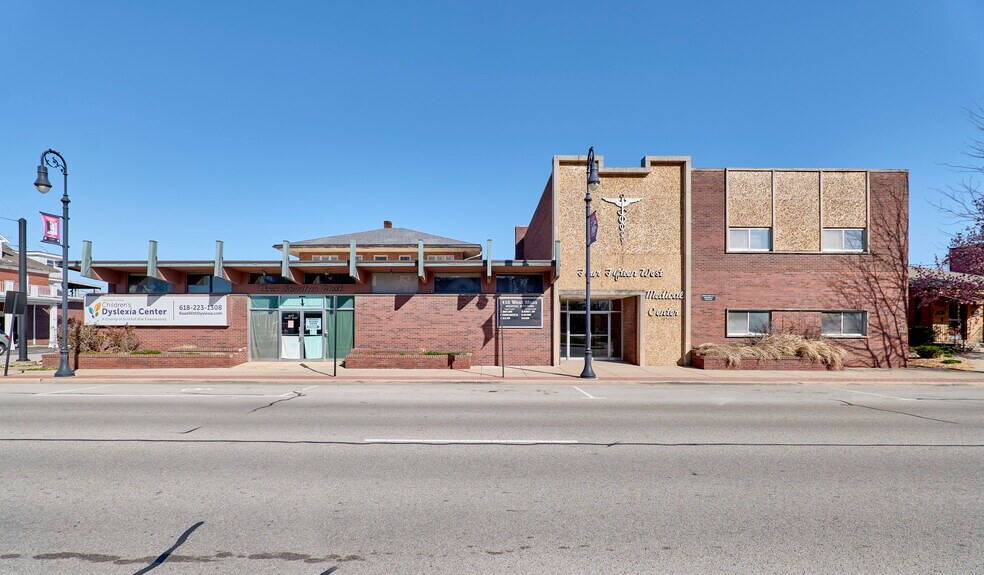 More Photos Of 415 W Main St, Collinsville Medical For Sale