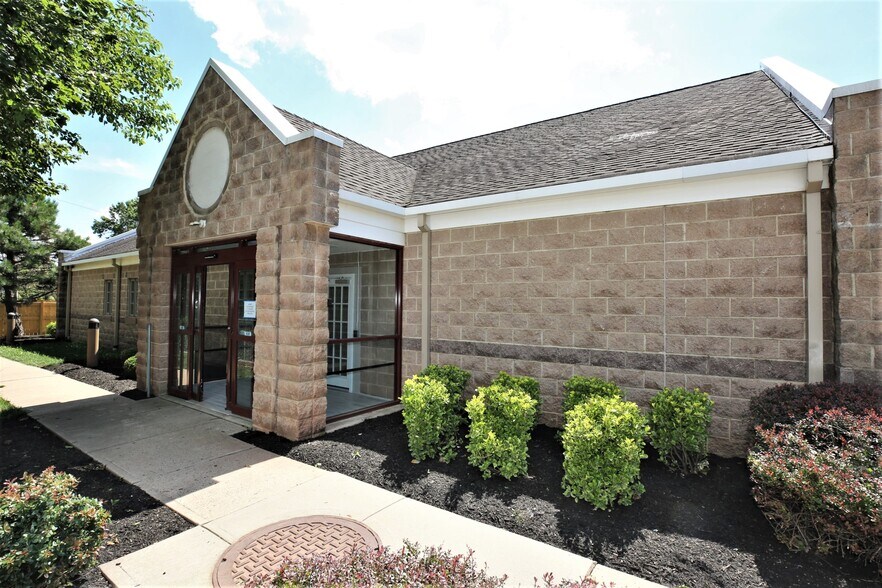 Primary Photo Of 60 Millstone Rd, Somerset Light Distribution For Sale