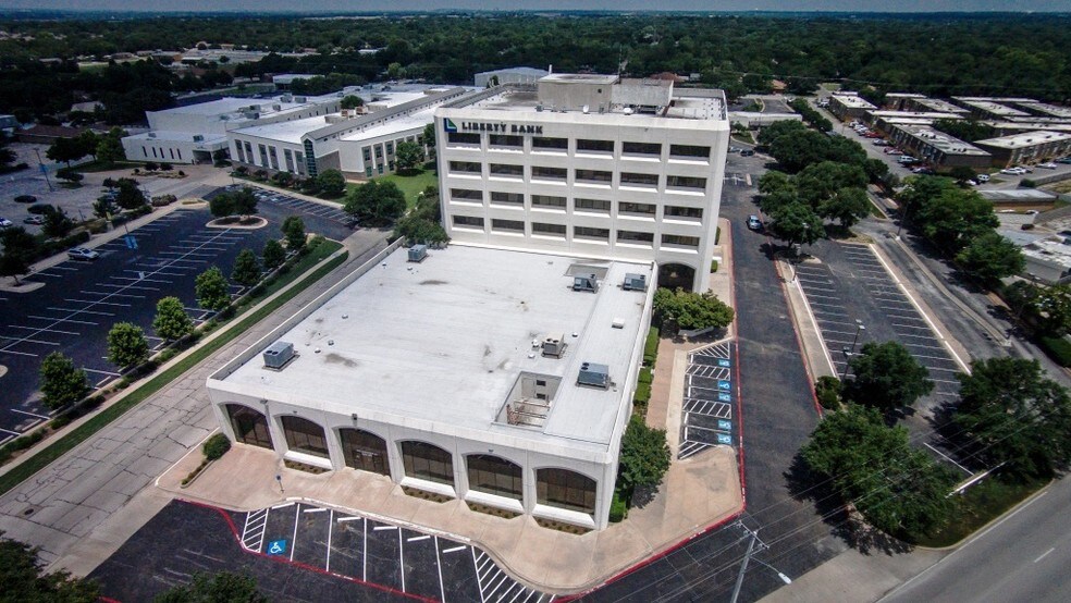 More Photos Of 7001 Boulevard 26, North Richland Hills Office For Lease