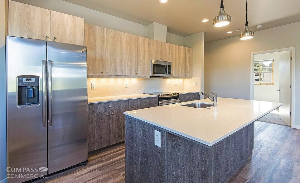 More Photos Of 631 NW Federal St, Bend Storefront Retail Office For Sale