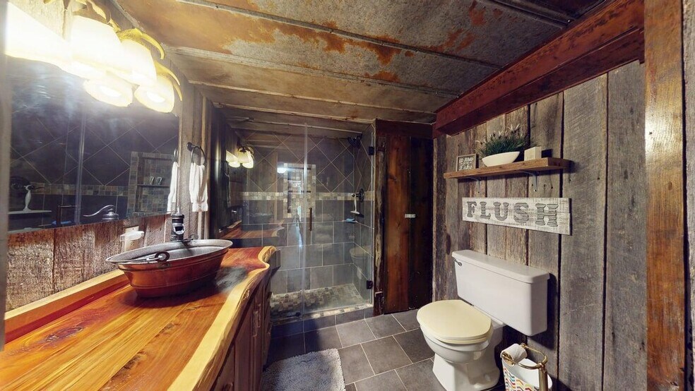 More Photos Of 8045 Sarah Thomas Rd, Silver Point Specialty For Sale