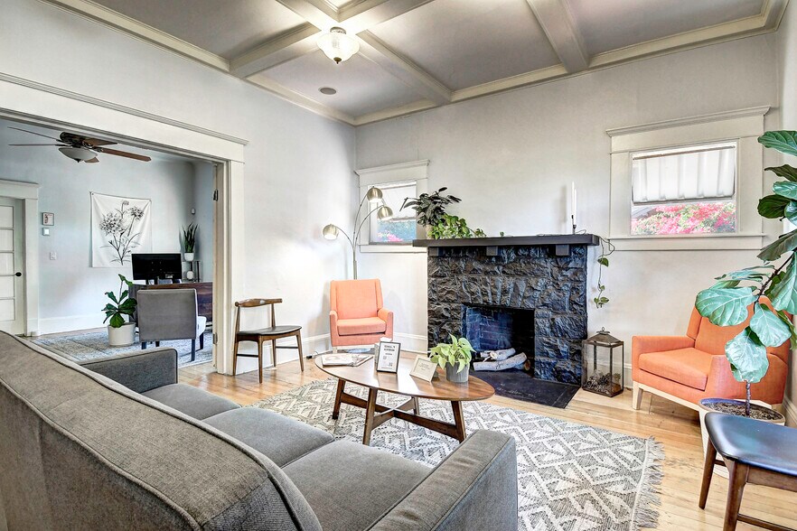 More Photos Of 531 E Lynwood St, Phoenix Office Residential For Sale