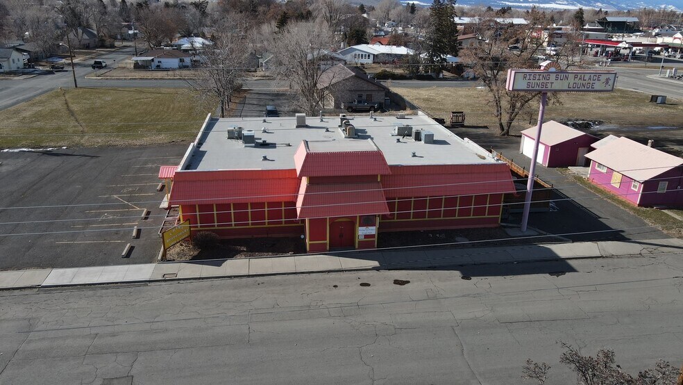 More Photos Of 2425 Oak St, Baker City Restaurant For Sale