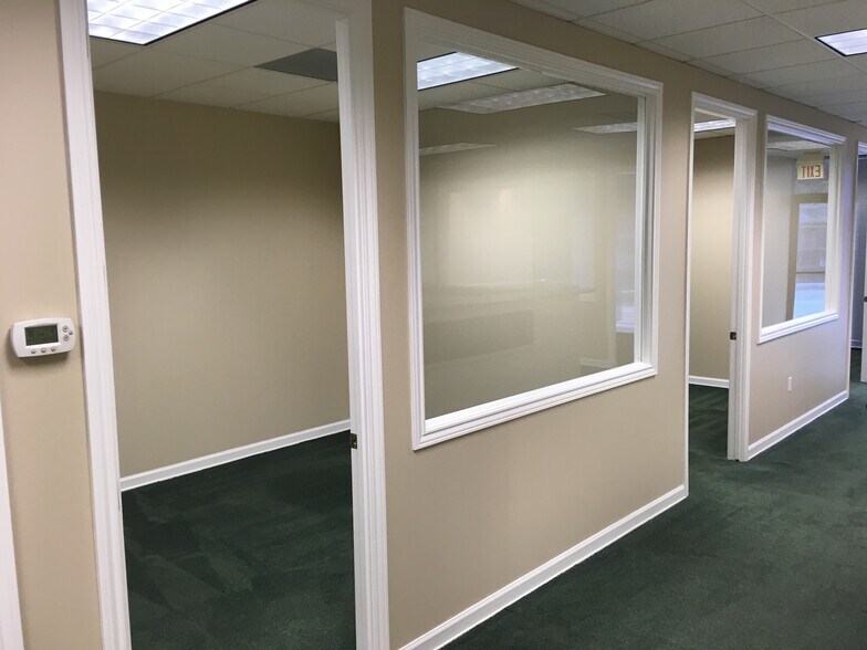 More Photos Of 830 S Mason Rd, Katy Medical For Sale