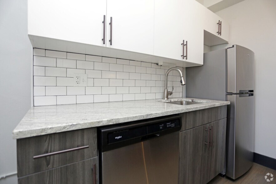 More Photos Of 5200 N Sheridan Rd, Chicago Apartments For Lease