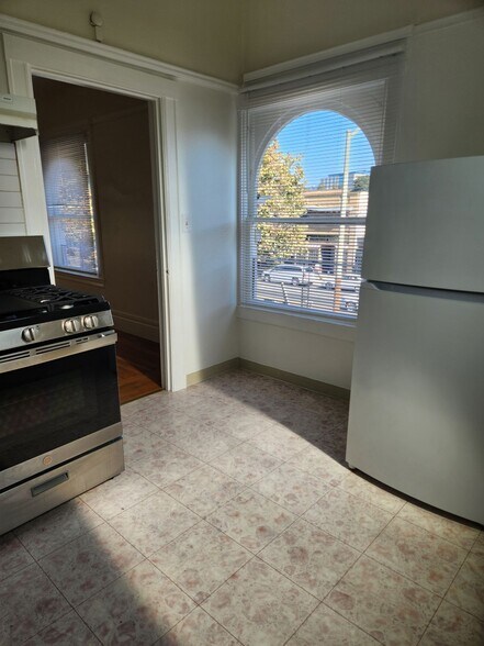 More Photos Of 3227-3231 Telegraph Ave, Oakland Apartments For Sale
