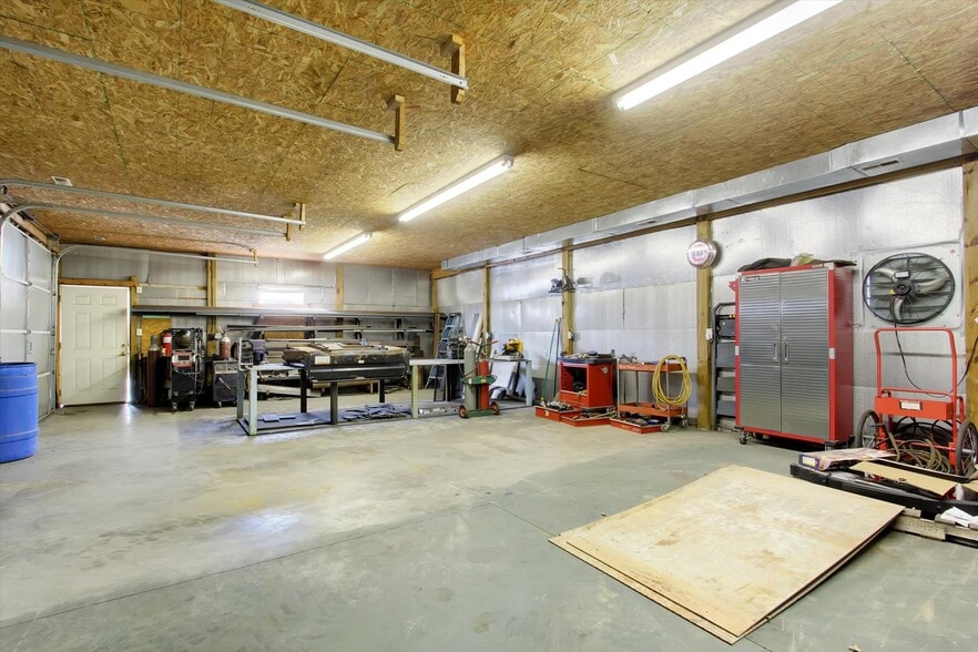 More Photos Of 276 Kingsdale Rd, Littlestown Auto Repair For Sale