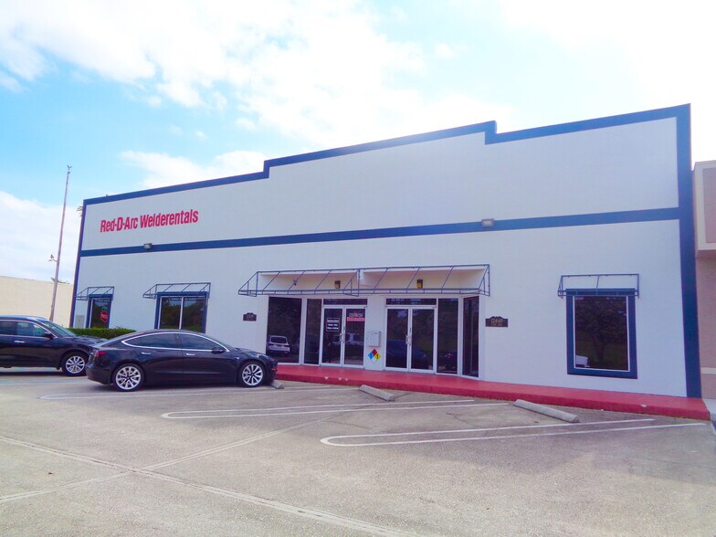 More Photos Of 12438-12440 Wiles Rd, Coral Springs Warehouse For Lease